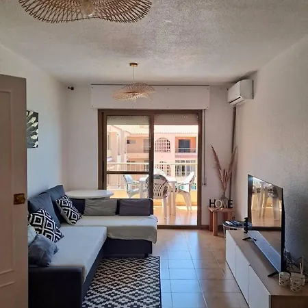 Beachfront 3br With Pool Views, Sleeps 10 Apartment La Manga del Mar Menor