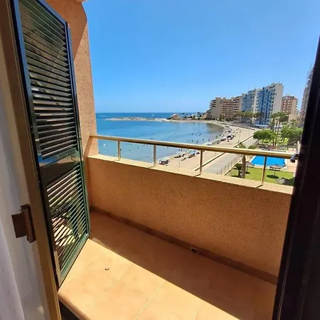 Beachfront 3br With Pool Views, Sleeps 10