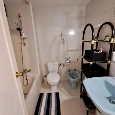 Beachfront 3br With Pool Views, Sleeps 10 *