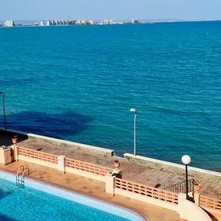 Apartment Beachfront 3br With Pool Views, Sleeps 10 La Manga del Mar Menor