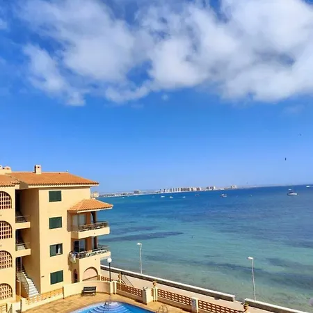Beachfront 3br With Pool Views, Sleeps 10 Apartment